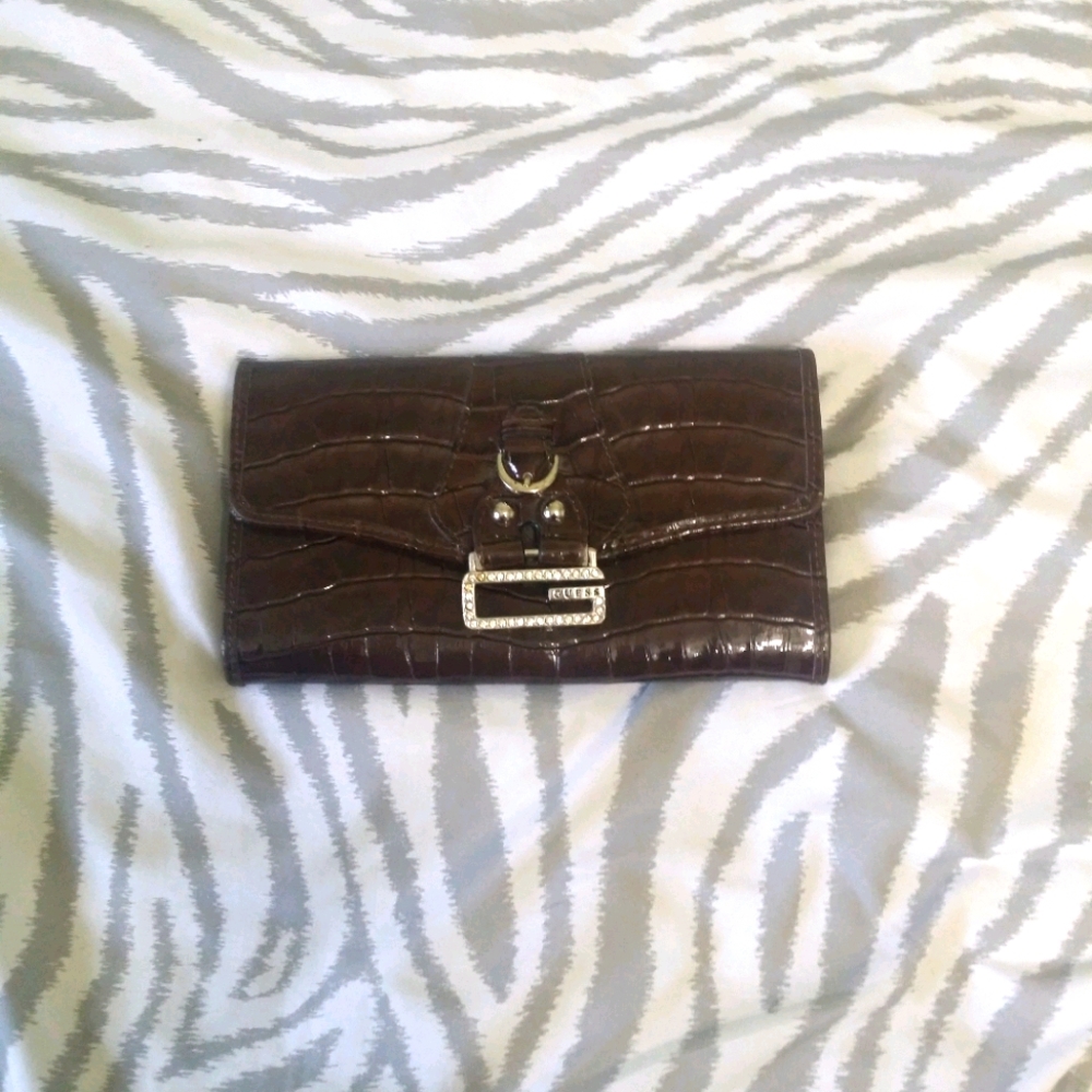 Guess wallet